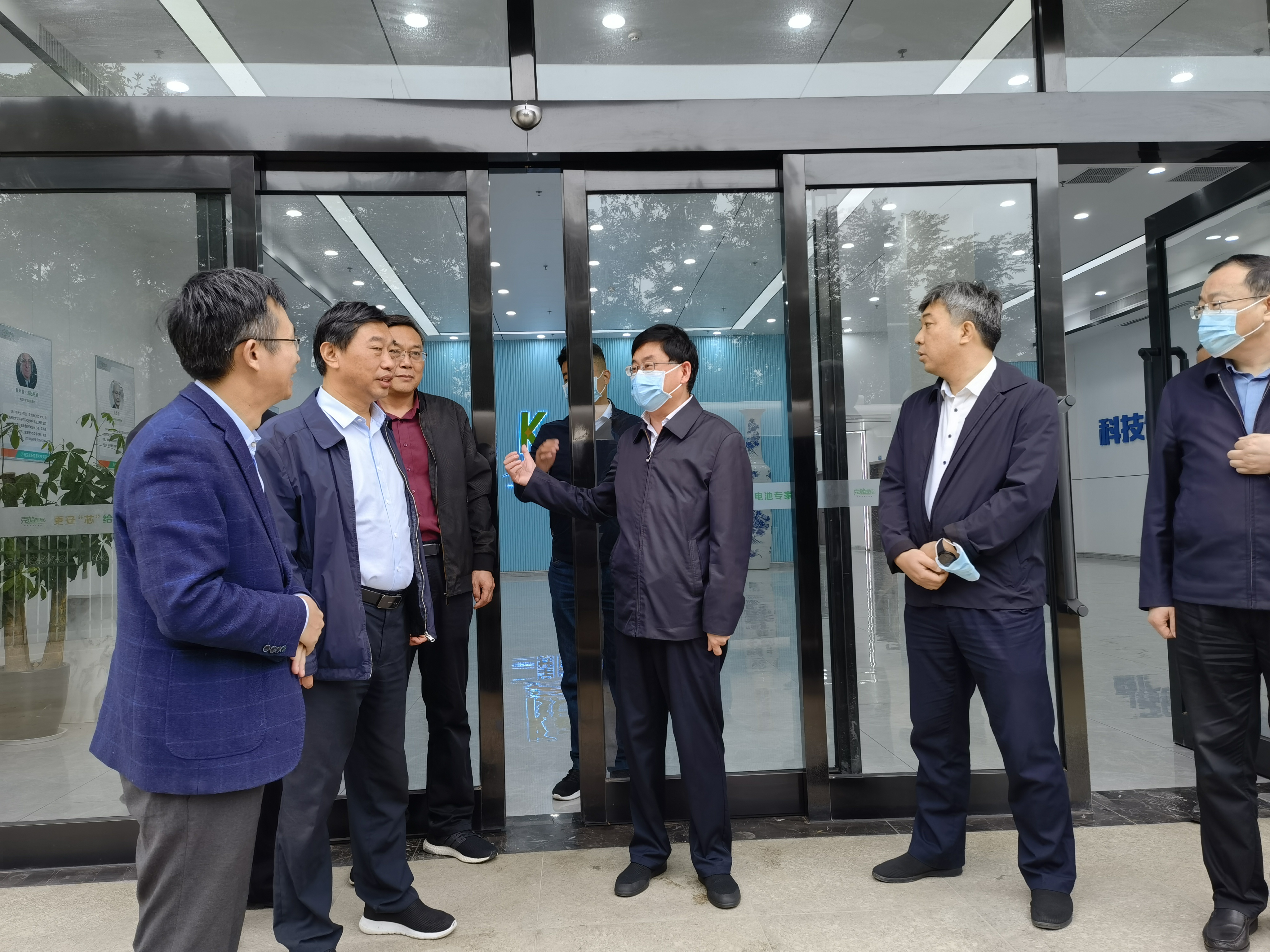 安陽市委常委未状、常務(wù)副市長(zhǎng)陳志偉蒞臨克能調(diào)研7.22特大洪災(zāi)后復(fù)產(chǎn)情況（2021年10月14日)